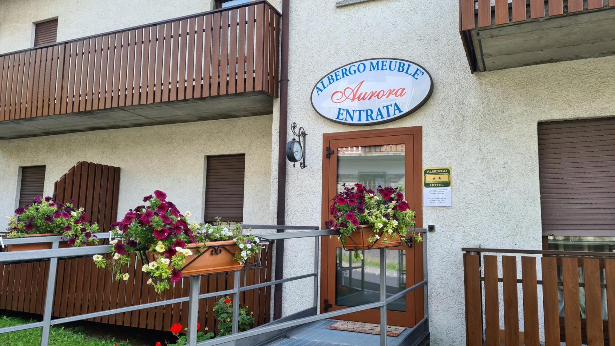 Albergo Meublé Aurora Edolo Extérieur photo