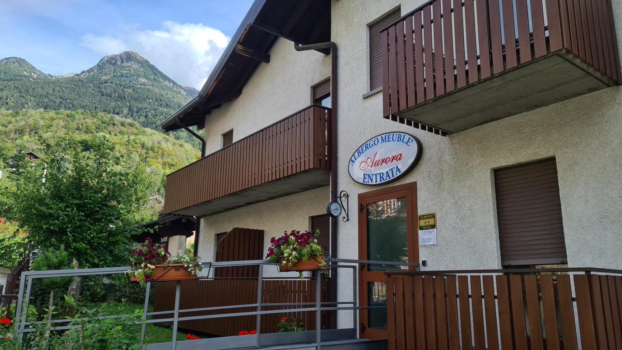 Albergo Meublé Aurora Edolo Extérieur photo