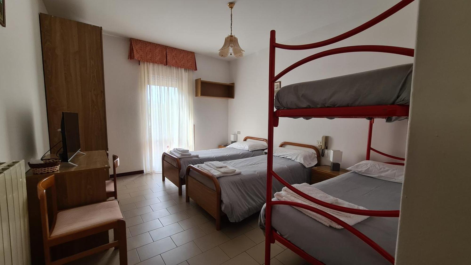 Albergo Meublé Aurora Edolo Extérieur photo